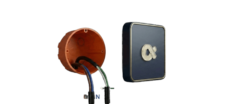 Spojite žice na stražnju stranu uređaja — L, N i uzemljenje